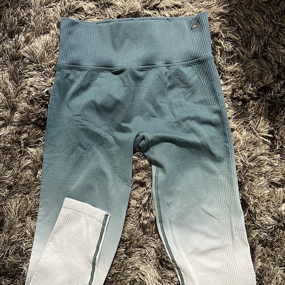 Active Seamless Ombre Leggings size S - Picture 2 of 4